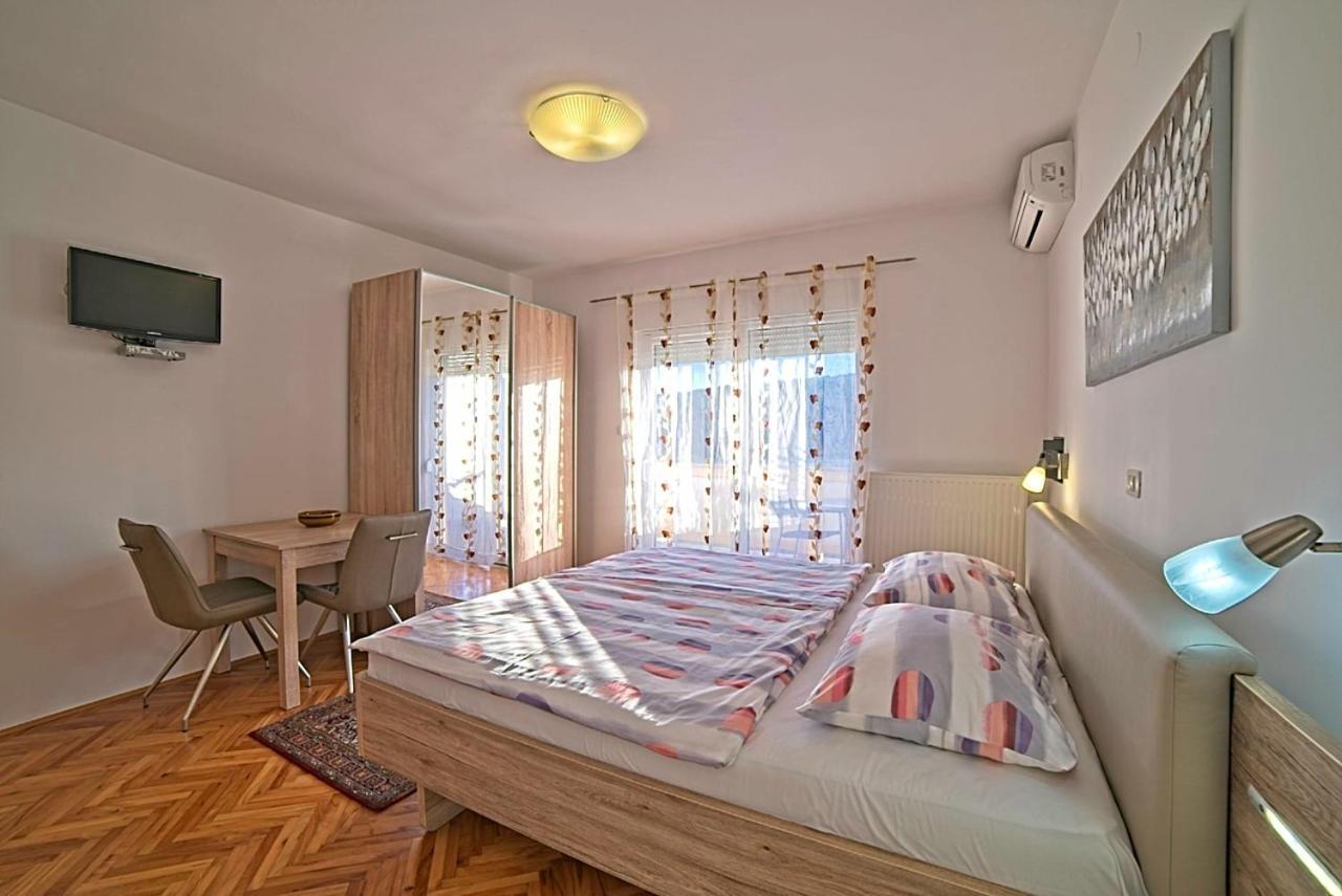 Studio Apartments Peric Rab Kampor Exterior photo