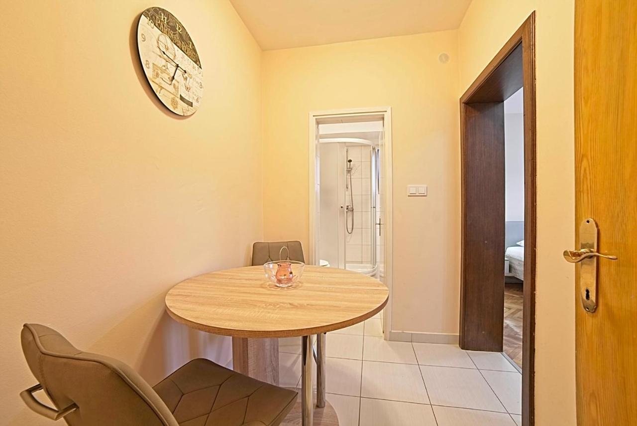Studio Apartments Peric Rab Kampor Exterior photo