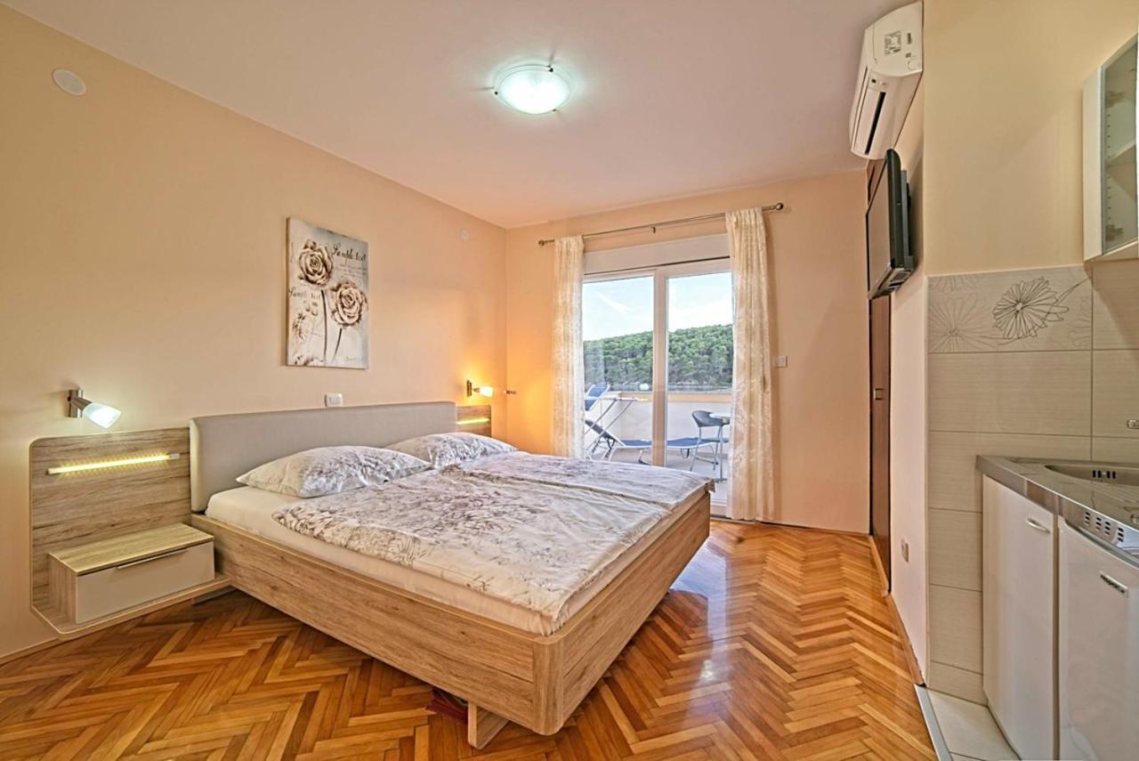 Studio Apartments Peric Rab Kampor Exterior photo