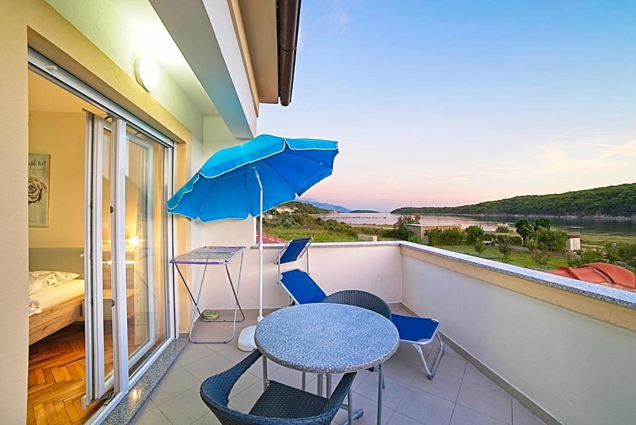 Studio Apartments Peric Rab Kampor Exterior photo
